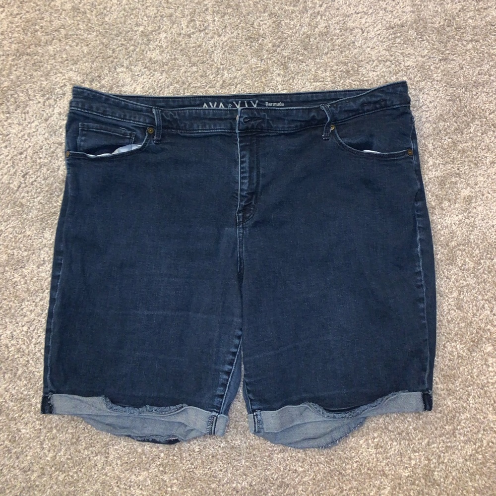 Ava & Viv Dark Blue Bermuda Jean shorts size 22W - Picture 3 of 10